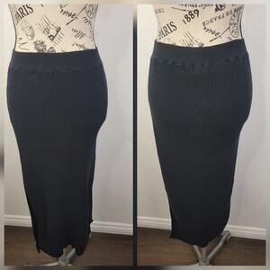 Free people beach Knit pencil Skirt SZ Medium Ribbed Side Slits Black